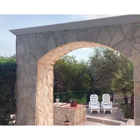 Corte Degli Ulivi 3* マッティナータ