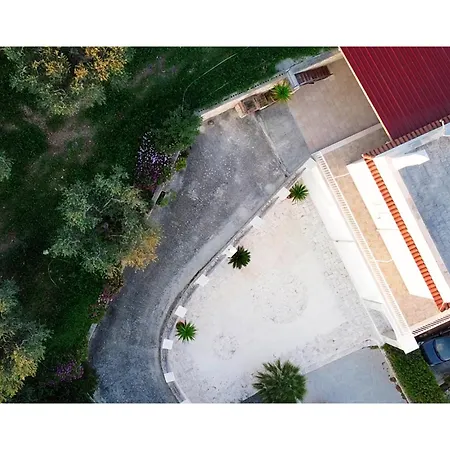 לינה וארוחת בוקר Corte Degli Ulivi 3*